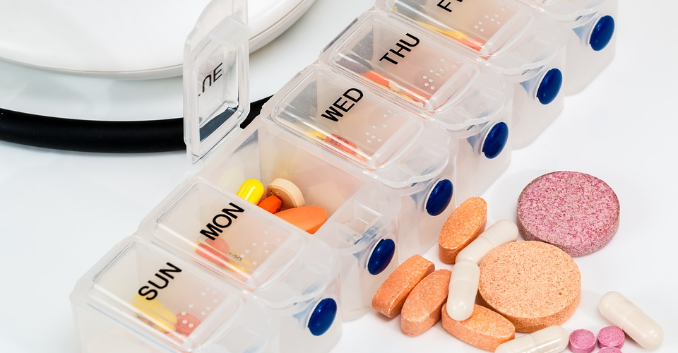 6 Best Automatic Pill Dispensers of 2019