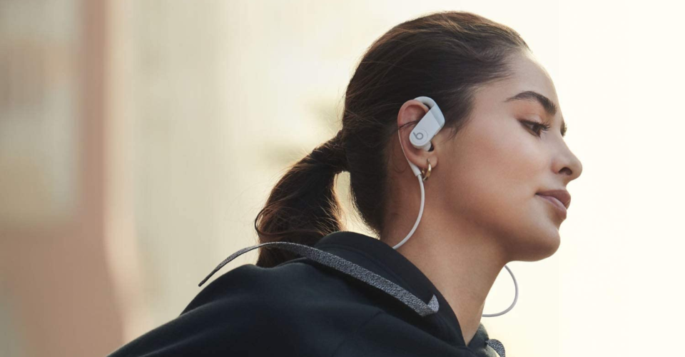 Headphones Comparison: Beats Powerbeats 4 vs. Beats Powerbeats Pro
