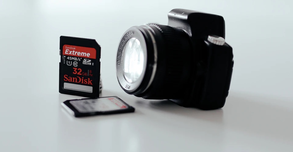 11 Best Memory Cards for DSLRs