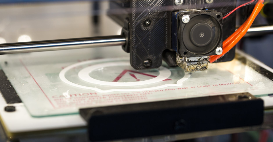 Dealing with Overhangs in 3D Printing