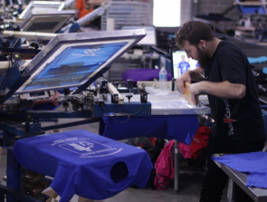 Free and Paid T Shirt Design Software
