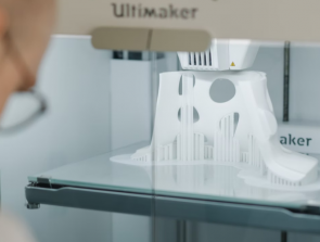 How to Clean the Print Bed of Your 3D Printer