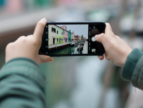 How to Make 360-Degree Videos Using Your Phone