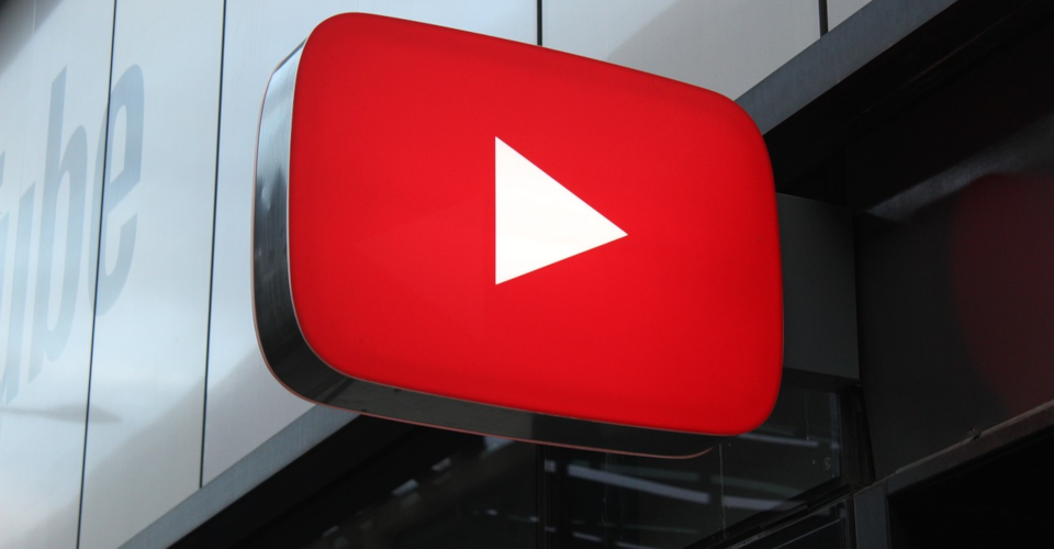 How to Stream on Youtube: Easy Steps to Get Started Right Now