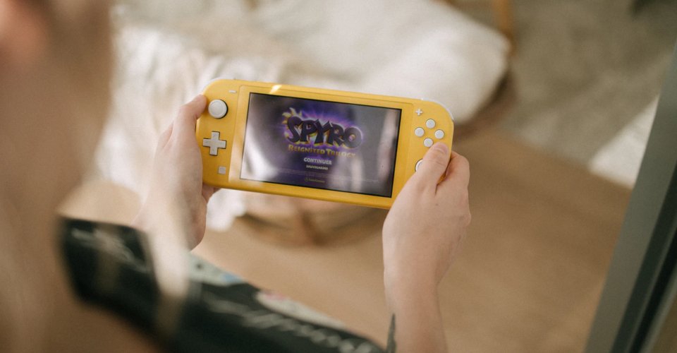List of Handheld Game Consoles: The Best One for 2020