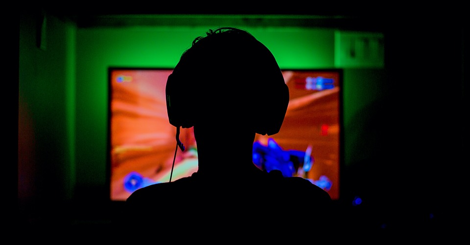 18 Must Have Gaming Laptop Accessories
