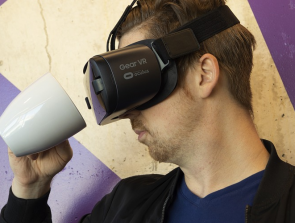 Oculus vs. HTC Vive vs. PSVR: Which one is the best in 2019?