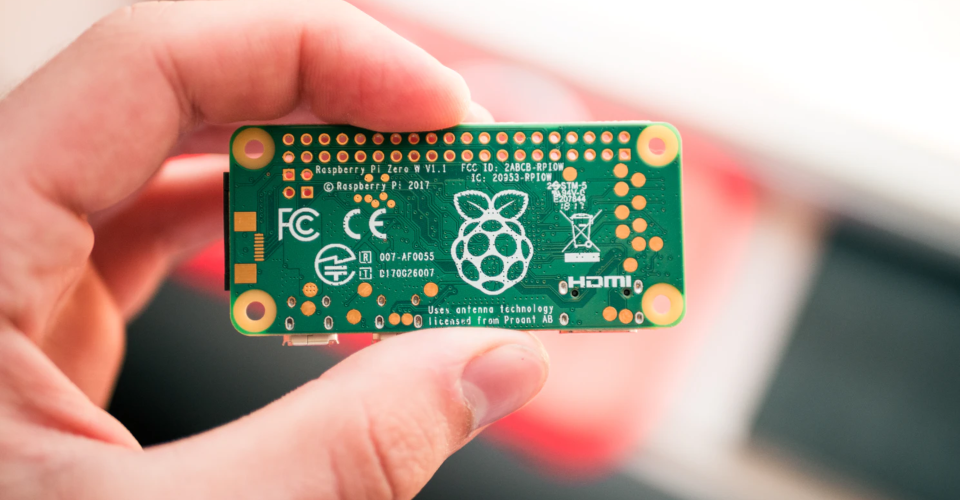 Raspberry Pi Vs Arduino in Plain English