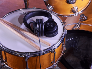 Headphones Comparison: Sony MDR-7506 vs. Audio-Technica ATH-M40x