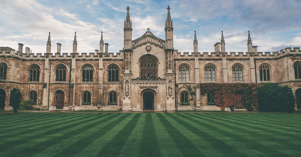 14 Best Colleges for Drone Training