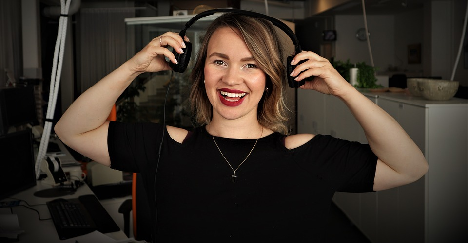 15 Best Podcasting Headphones