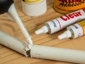 What is UV Glue? Properties, Pros and Cons, Best Brands